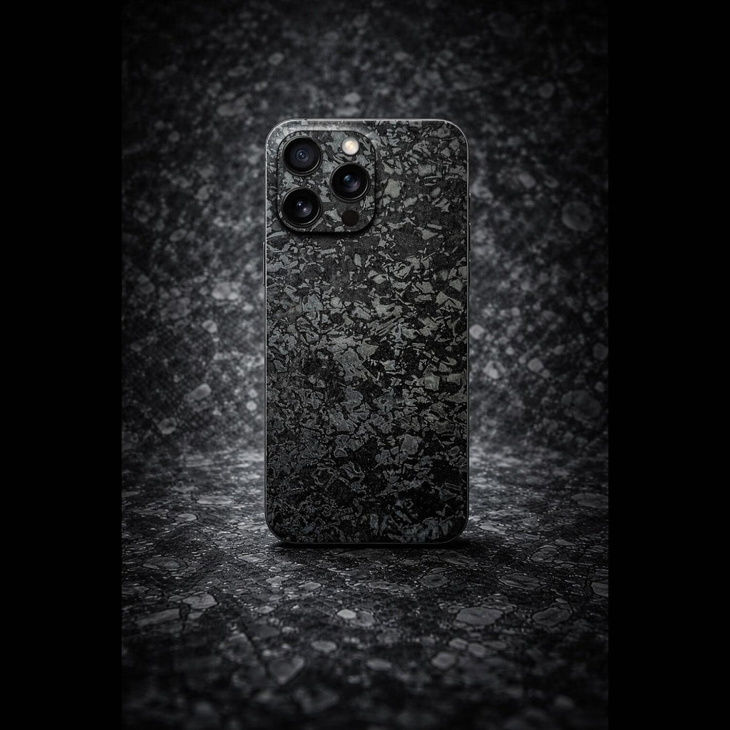 Αυτοκόλλητο Skin Προστασίας Πλάτης - Apple iPhone 15 Pro Max - Gams Premium Vinyl Skin Back Plate - Forged Carbon (GAMS-VNL-S