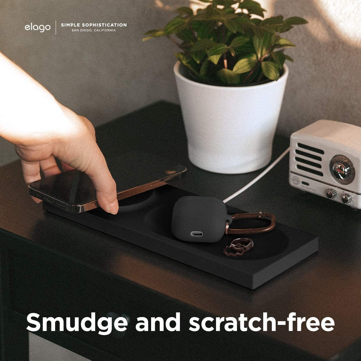 Elago MagSafe Charging Tray - Βάση Σιλικόνης για τον Ασύρματο Φορτιστή MagSafe - Black (EMSTRAY-BK)