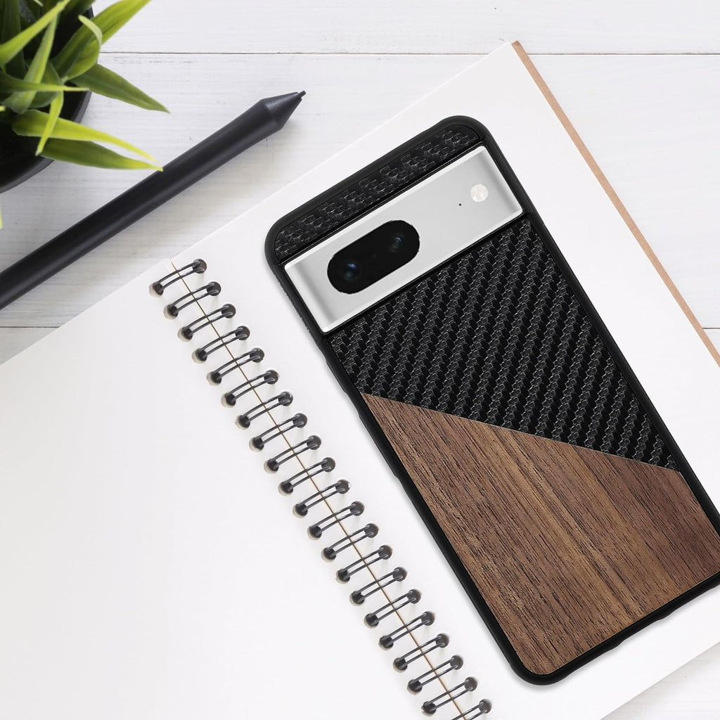 KWmobile Wood and Carbon Fiber - Σκληρή Ξύλινη Θήκη με TPU Bumper και Ανθρακονήματα - Google Pixel 8 - Walnut / Dark Brown / 