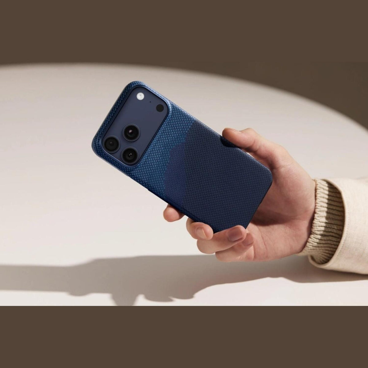 Θήκη iPhone 17 Pro Max Pitaka Ultra-Slim MagEZ Case 7 Aramid Fiber Body με MagSafe 1.3mm 1500D - Over the Horizon (KI1704OPM)